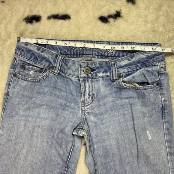 American Eagle Women's Y2K Vintage Low Rise Light Wash Denim Jeans Size 29 - Picture 2 of 10